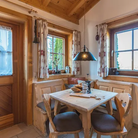 Dorfchalets - Lausi Inkl Tauern Therme Eintritt & Sommerkarte בית נופש *